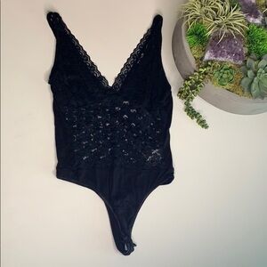 Lace Guess Los Angeles Red Tab Black Lace Bodysuit women’s xs